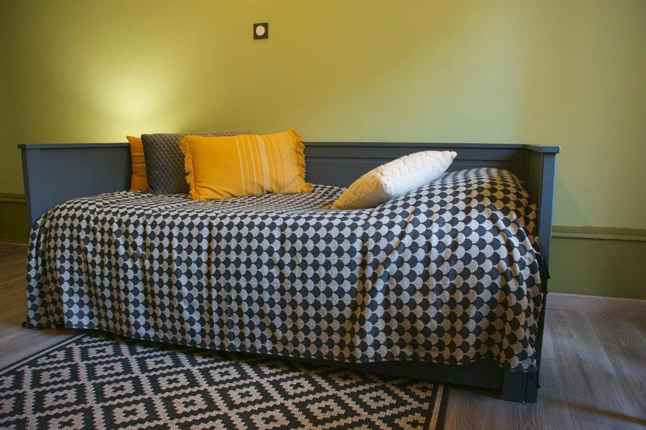 Le 110, Un Grand Studio 2 Etoiles, Pour Tout Faire A Pied Aix-les-Bains Luaran gambar