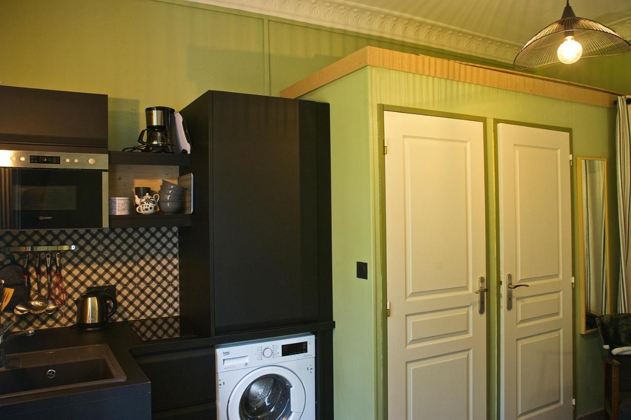 Le 110, Un Grand Studio 2 Etoiles, Pour Tout Faire A Pied Aix-les-Bains Luaran gambar